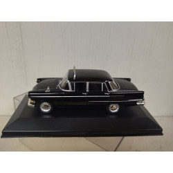 OPEL KAPITAN 1959 P2 TAXI BERLIN GERMANY 1:43 ALTAYA IXO BOX NO ORIGINAL
