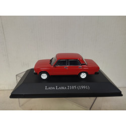 LADA 1300/VAZ-2105 RIVA 1991 ROJO ARGENTINA 1:43 SALVAT IXO HARD BOX