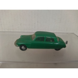 CITROEN DS 19 VERDE 1:87 H0 EKO SUCIO/DIRTY