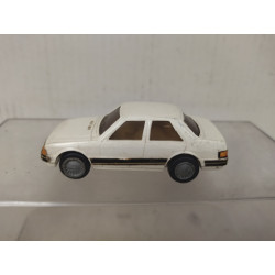 FORD ORION MK.I WHITE 1:65/apx 1:64 TRANSPLASTIC NO BOX