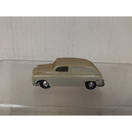 SEAT 1400 FURGONETA 1:87 H0 EKO SUCIO/DIRTY