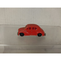 RENAULT 4CV RED 1:87 H0 EKO SUCIO/DIRTY