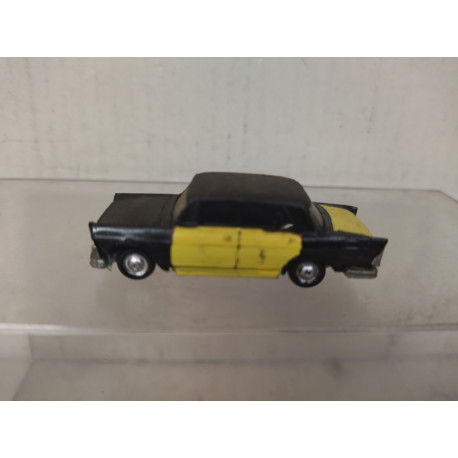 FIAT 1800 (SEAT 1500 ) TAXI BARCELONA REPINTADO 1:87 H0 EKO SUCIO/DIRTY