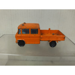 MERCEDES-BENZ TRAX PUBLICS ORANGE 1:76/apx 1:64 MAJORETTE 233 NO BOX