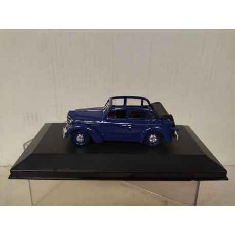 AZLK MOSKVICH 400-420 1946 CABRIOLET BLUE 1:43 DeAGOSTINI IXO