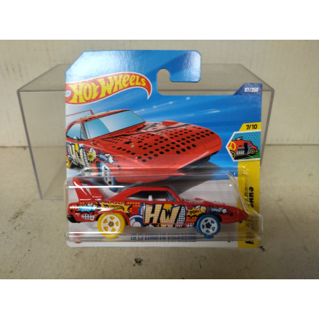 PLYMOUTH SUPERBIRD 1970 RED 7/10 ART CARS 1:64 HOT WHEELS