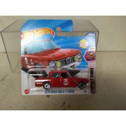 ALFA ROMEO GIULIA TI SUPER RED 7/10 COMPACT KINGS 1:64 HOT WHEELS