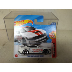 FORD MUSTANG DARK HORSE WHITE 7/10 THEN AND NOW 1:64 HOT WHEELS
