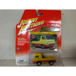 DODGE A100 1968 YELLOW/RED CLASSIC GOLD 1:64 JOHNNY LIGHTNING