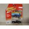 PONTIAC GRAND PRIX 1972 CLASSIC GOLD 1:64 JOHNNY LIGHTNING