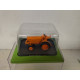 RENAULT R3042 1950 ORANGE TRACTOR/FARMER 1:43 UH HACHETTE