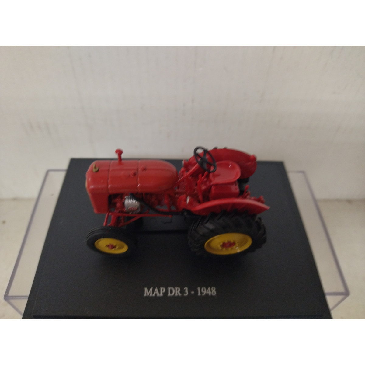 MAP DR3 1948 RED TRACTOR FARMER 1 43 UH HACHETTE BCN STOCK CARS MAP DR3 1948 RED TRACTOR FARMER 1 43 UH HACHETTE BCN STOCK CARS
