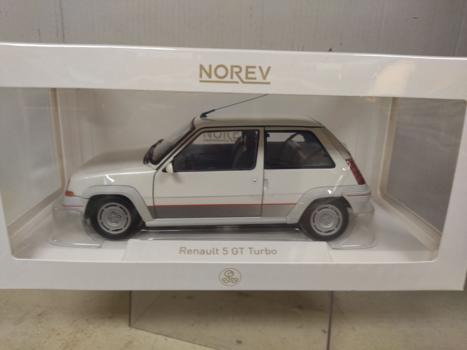 Modèle réduit Renault Supercinq Gt Turbo Ph I 1985 Blanc Nacré 1/18