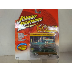 FORD COUNTRY SQUIRE 1960 CLASSIC GOLD 1:64 JOHNNY LIGHTNING
