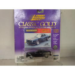 FORD COBRA II 1967 CLASSIC GOLD 1:64 JOHNNY LIGHTNING