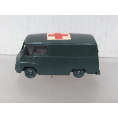 AUSTIN SAVA AMBULANCE MILITARY 1:87 H0 EKO SUCIO/DIRTY