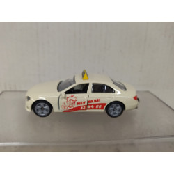 MERCEDES-BENZ W213 E350D TAXI GERMANY 1:55/apx 1:64 SIKU 1502