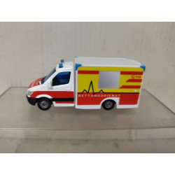 MERCEDES-BENZ SPRINTER AMBULANCE/RETTUNGSDIENST 1:87/apx 1:64 SIKU 1536