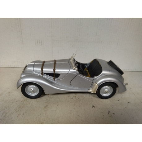 BMW 328 CABRIOLET SILVER 1:18 DESGUACE/SCRAPPING ROTO/BROKEN
