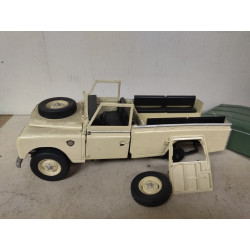 LAND ROVER 109 SERIES III 1:18 EAGLE/UH DESGUACE/SCRAPPING ROTO/BROKEN