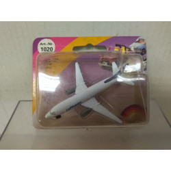 BOEING 737 LUFTHANSA SIKU 1020