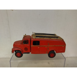 EBRO B-35 1961 AUTOBOMBA 1:43 SUCIO/DESGUACE/SCRAPPING ROTO/BROKEN