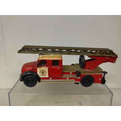 MAGIRUS-DEUTZ MERKUR 1961 FIRE BCN (2) 1:50 SIKU 4114 SUCIO/REPINTADO NO BOX