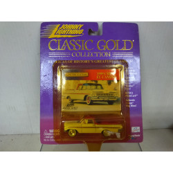 CHEVROLET EL CAMINO 1959 CLASSIC GOLD 1:64 JOHNNY LIGHTNING