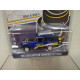JEEP JEEPSTER COMMANDO 1967 RUNNING GOOD YEAR 1:64 GREENLIGHT