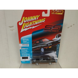 CHEVROLET MONTE CARLO 1987 AEROCOUPE BLACK CLASSIC GOLD 1:64 JOHNNY LIGHTNING