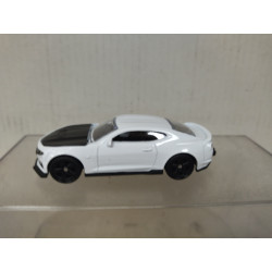 CHEVROLET CAMARO WHITE/BLACK 1:55/apx 1:64 SIKU 1538