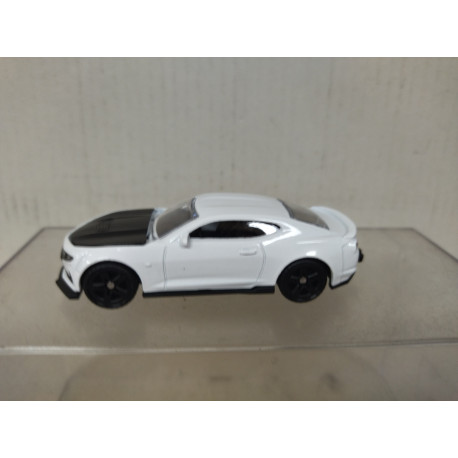 CHEVROLET CAMARO WHITE/BLACK 1:55/apx 1:64 SIKU 1538