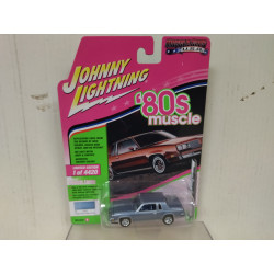 OLDSMOBILE CUTLASS 1983 SUPREME BLUE 80´S MUSCLE CARS 1:64 JOHNNY LIGHTNING