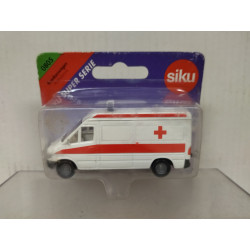 MERCEDES-BENZ SPRINTER (NO LICENCE) AMBULANCE WHITE RED CROSS apx 1:64 SIKU 805