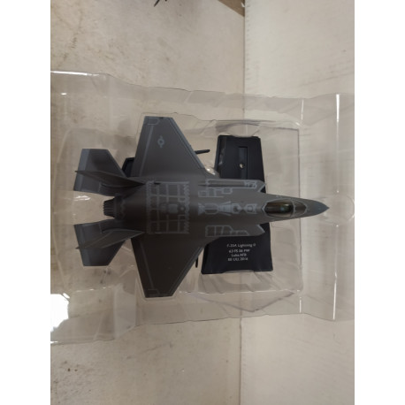 LOCKHEED MARTIN F-35 A LIGHTNING II 2016 COMBAT AIRCRAFT 1:100 SALVAT IXO