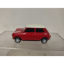 AUSTIN MORRIS MINI RED/WHITE 1960 1:43 SOLIDO HACHETTE/SALVAT USADO/EX PRIVADO