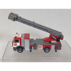 MERCEDES-BENZ E-20 BOMBEROS 080 REPINTADO/DESGUACE apx 1:64 SIKU 1841