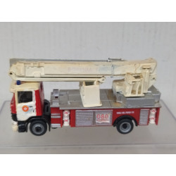 CAMION ESCALERA 080 BOMBEROS REPINTADO/DESGUACE 1:80/apx 1:64 HONGWELL