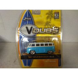 VOLKSWAGEN T1 1962 BUS WHITE/BLUE SURF V-DUBS 1:64 JADA