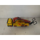 MERCEDES-BENZ TRUCK BREAKDOWN/GRUA 1:55/apx 1:64 SIKU NO BOX