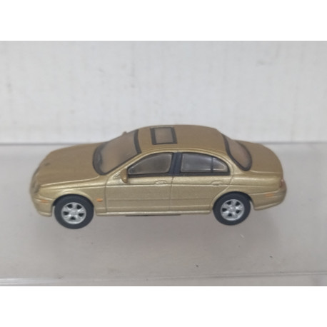 JAGUAR S-TYPE CHAMPAGNE 1:72 HONGWELL SUCIO