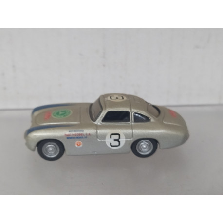 MERCEDES-BENZ 300 SL PANAMERICANA 1:72 HONGWELL SUCIO