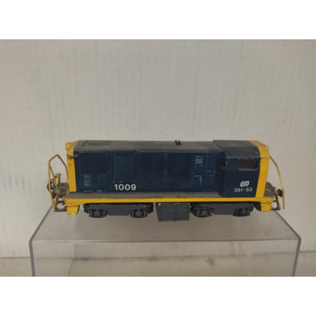 LOCOMOTORA MERCANCIAS FGC 1009 ESTATICO REPINTADO 1:87 H0 SUCIO/DESGUACE