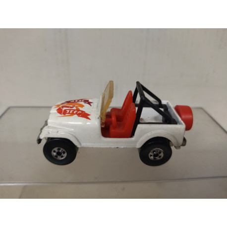 JEEP CJ-7 WHITE & RED 1:64 HOT WHEELS MALAYSIA NO BOX