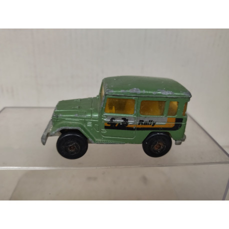 TOYOTA LAND CRUISER J40 GREEN (2) 1:53/apx 1:64 MAJORETTE 277 NO BOX