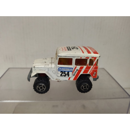 TOYOTA LAND CRUISER J40 RALLY PARIS DAKAR 1:53/apx 1:64 MAJORETTE 277 NO BOX