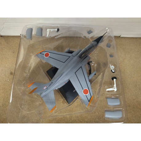 KAWASAKI T-4 JAPAN 1:72 ALTAYA IXO