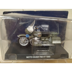 MOTO GUZZI 700 V7 1969 POLICIA STRADALE 1:24 DeAGOSTINI