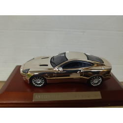 ASTON MARTIN V12 VANQUISH SILVER CARS 1:43 ALTAYA IXO