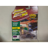 PLYMOUTH CUDA 1970 IN VIOLET BARN FINDS 1:64 JOHNNY LIGHTNING